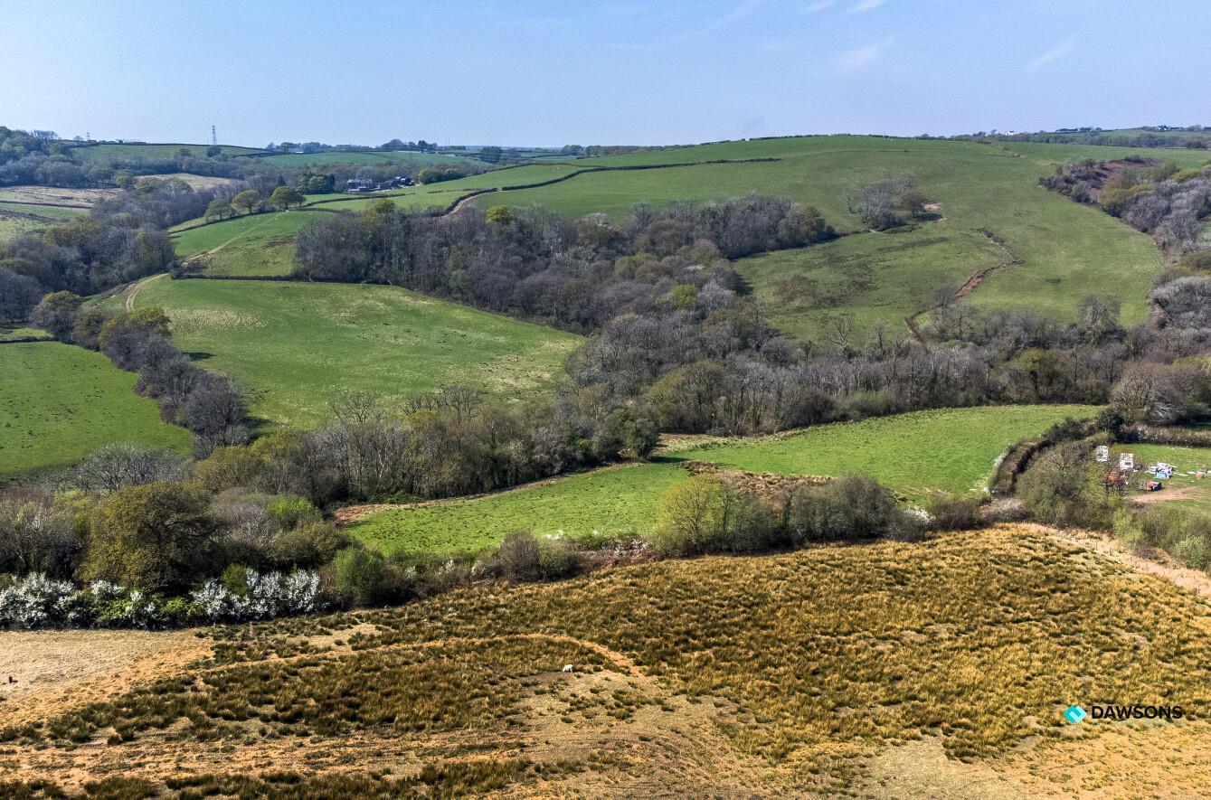 Carmarthen Road, Fforest, Pontarddulais, Swansea, SA4 0FT